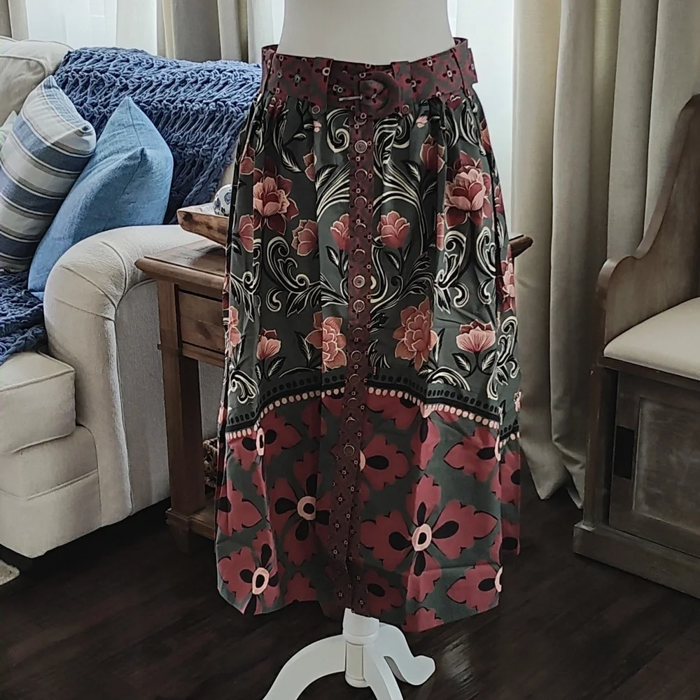 New FARM RIO Arabesque Floral Midi Skirt Size S